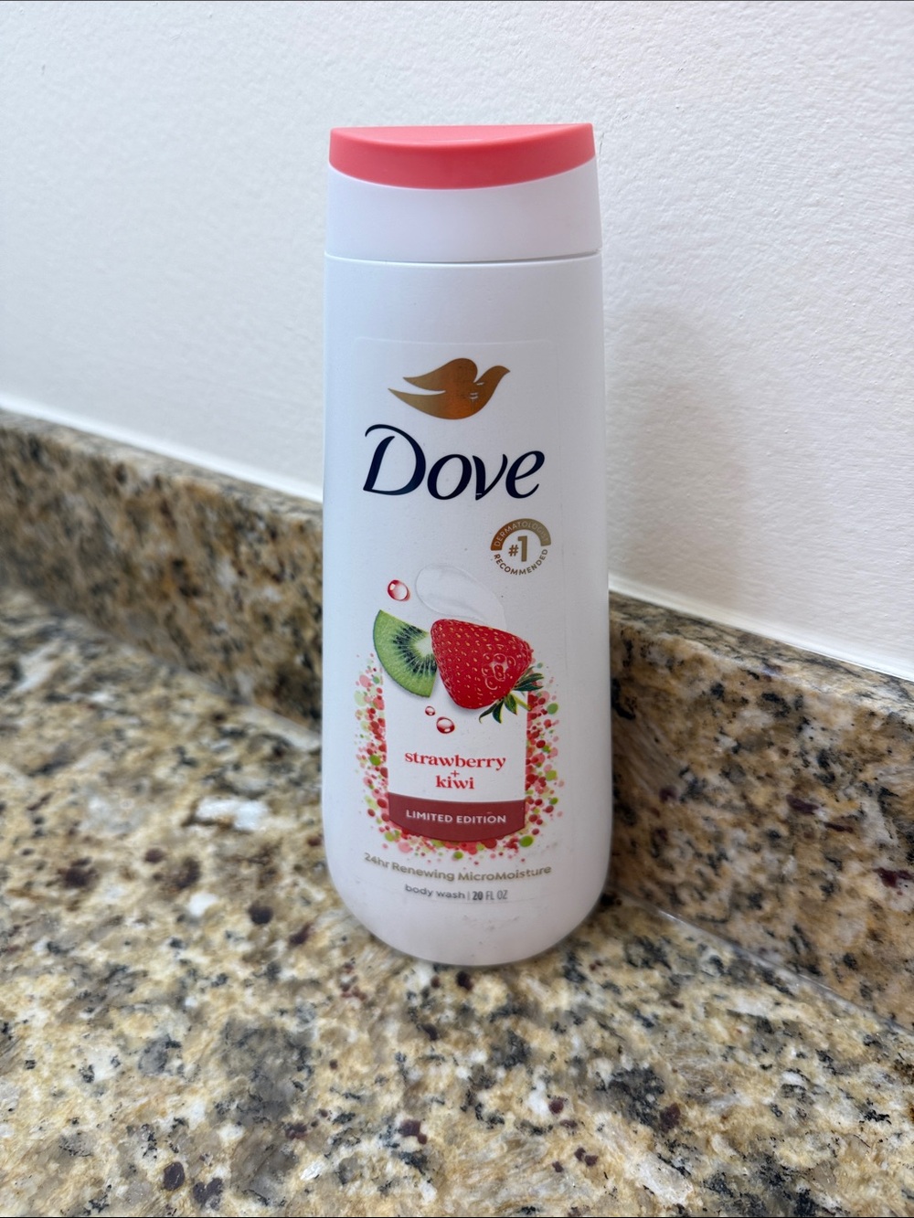 NWT Dove Strawberry Kiwi Body Wash - limited edition